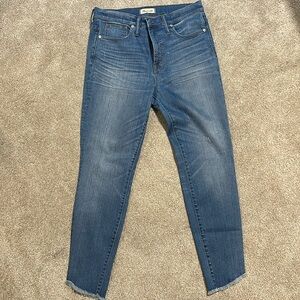 Madewell 10” high rise skinny jeans.  Size 31.